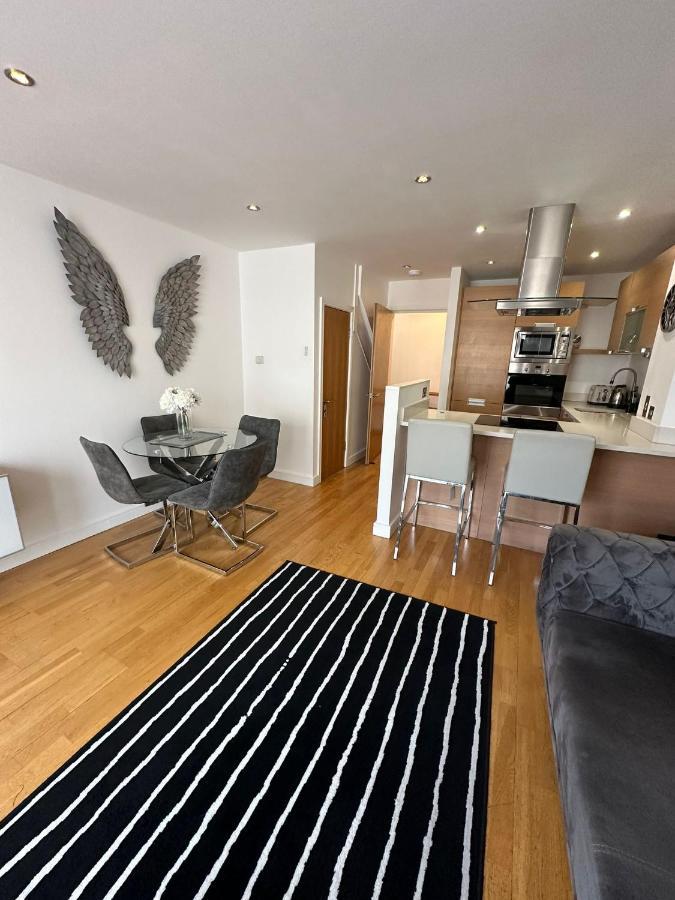 דירות Two Br Flat 5 Mins Walk From London Eye G96 מראה חיצוני תמונה